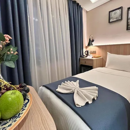 Woxx Hotell 3*
