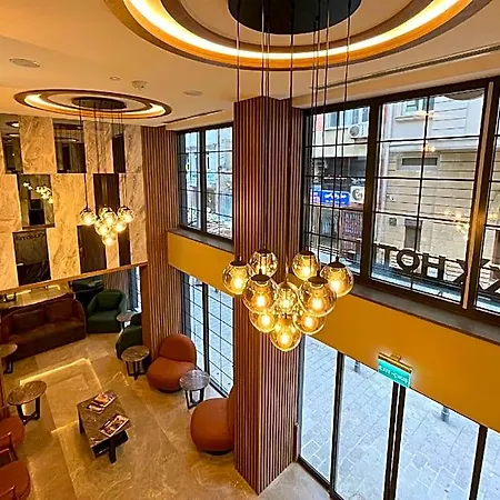 Otel Woxx 3*